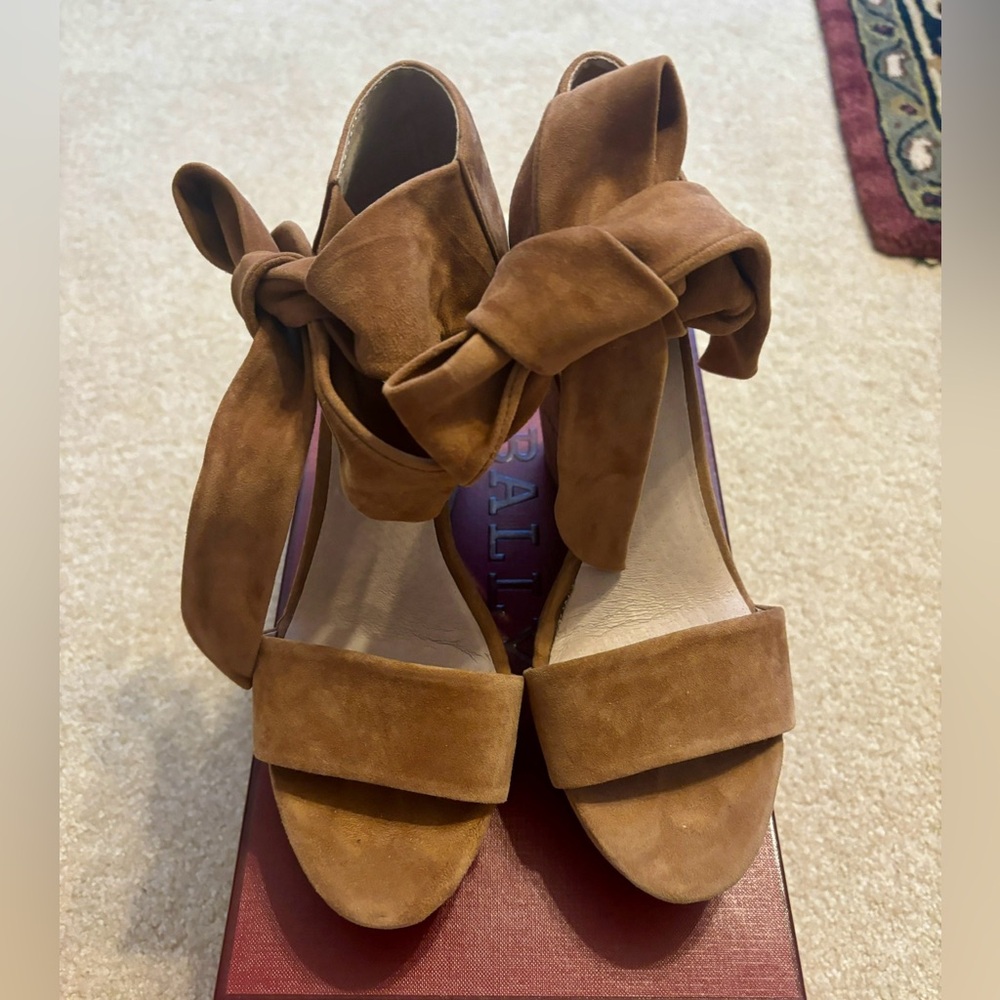 Saks Fifth Avenue Tie Ankle Wedge Sandal Heels Size 7